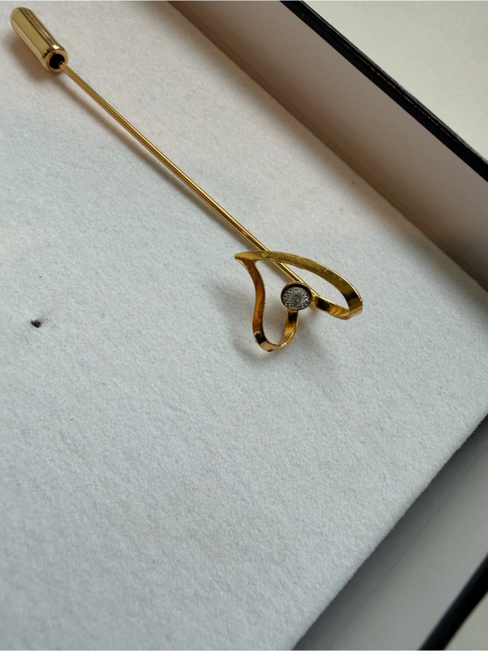 Vintage Gold Tone Abstract Heart Rhinestone Stick Pin - Picture 8 of 8
